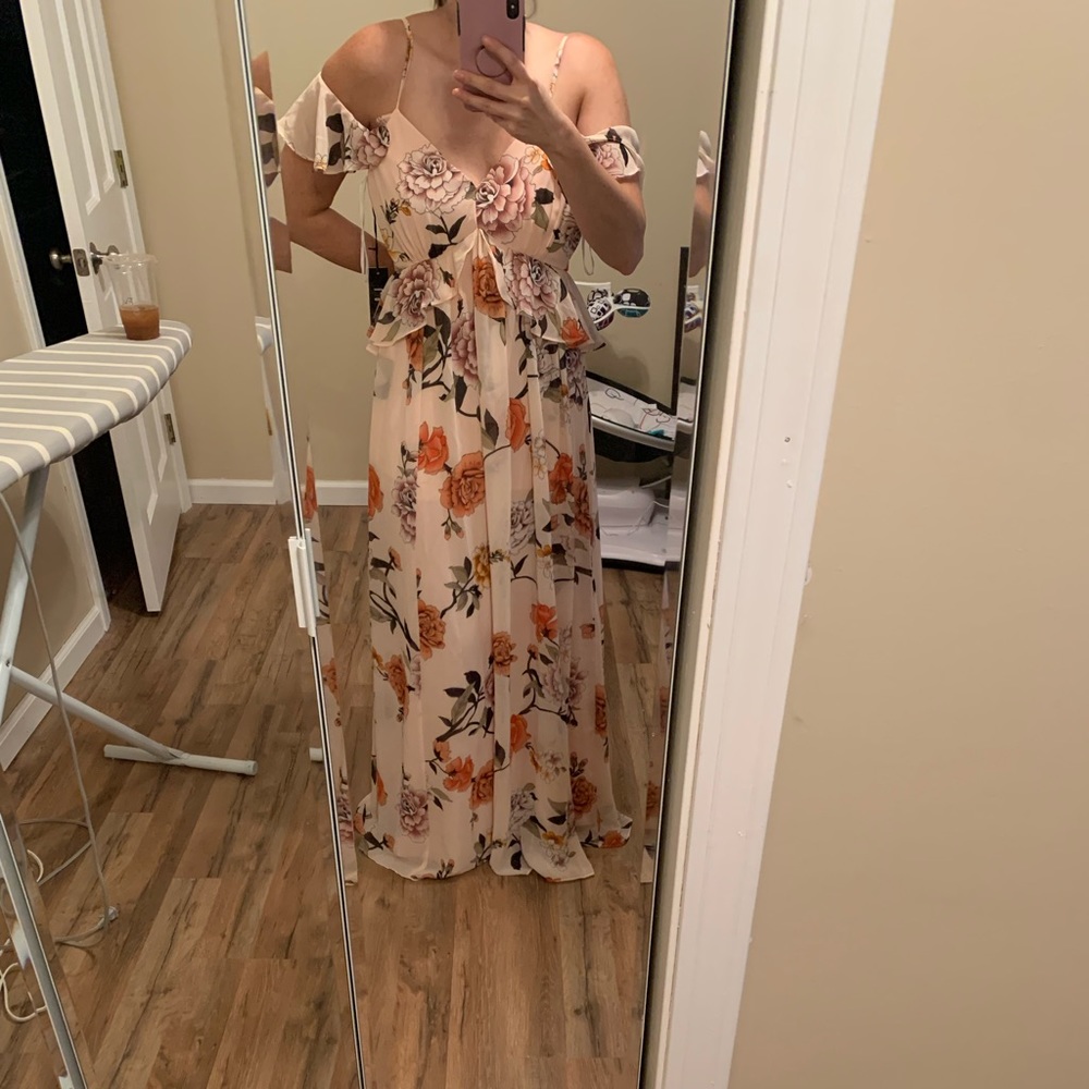 LULU’S pink floral dress-NEW w/tags Size Small